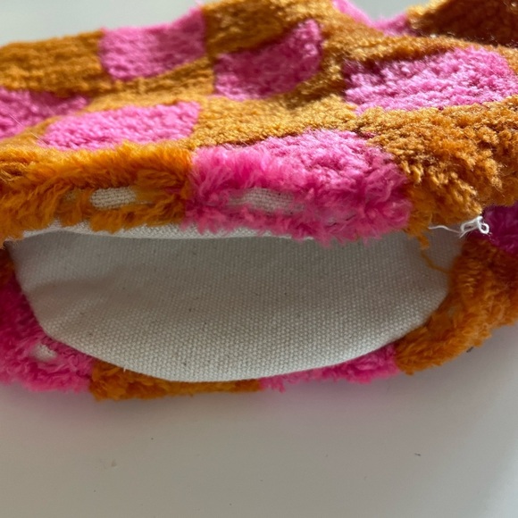 NWT Urban Outfitters Checkerboard Tufted Planter Cover - Picture 5 of 10